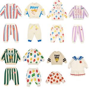 Set di vestiti per bambini Bebe Ragazzi per bambini Primavera Set di abbigliamento casual Marchio coreano Neonate Outfit Gelato Felpa Pantaloni 201031