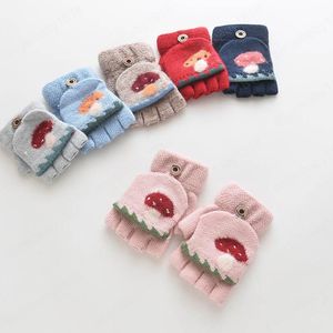 Cartoon 1-3Y baby gloves cute infant gloves Winter knitting wool toddler gloves baby mittens girls mittens boys mittens