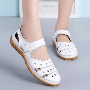 Women Shoes Summer Beach Sandals Retro Gladiator Shoes Woman Fretwork Plus Size High Quality Leather Sandals Ladies Casual Flats Q1223