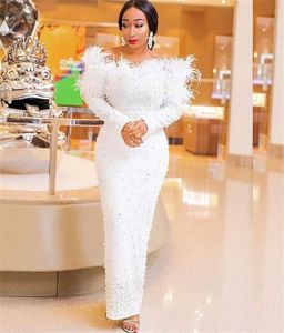Vit Sydafrikanska Aftonklänningar Skede V-Neck Långärmad Pärlor Feather Nigeria Saudiarabisk Kväll Gown Prom Dress