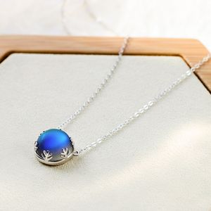 925 Srebrne Kobiety Naszyjnik Biżuteria Prezent Księżyc Aurora Wisiorek Halo Crystal Gemstone Lekkie naszyjniki Q0531