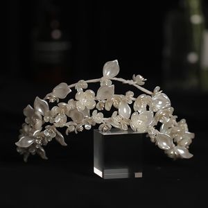Handgjorda Pearl Crystal Headband Band Bröllop Kron Bride Hår Smycken Kvinnor Huvudbonad Party Tillbehör