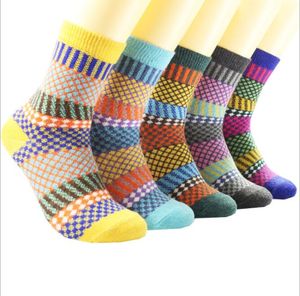 4 Styles Wool Socks Women Winter Thermal Warm Socks Female Crew Fashion Colorful Thick Socks Ladies girls Casual National style Sock