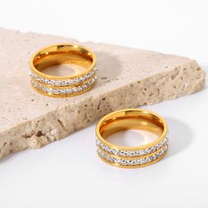 Luxury Ring Clear Zircon Ringar för Kvinnor Mode Engagement Kvinna Ring Bröllop Office Smycken Mors gåva