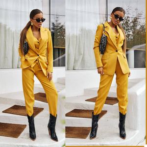 New Spring Fashion Red Mother Of The Bride Pant Suits Yellow Bridal Suit Blazer Pants Coat Formal Business Party Prom Evening Tuxedos