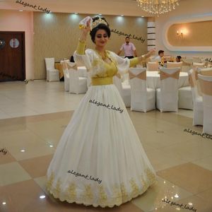 Tradycyjne albańskie Caftan Suknie wieczorowe Złota Koronka Robe De Soirée de Mariage Długi rękaw Aplikacja Prom Dress Vestidos Formale