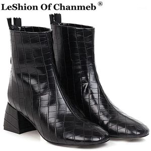 Chic Crocodile PU Skórzane buty kostki kobiety Consice kwadratowe obcasy Czarne białe botki buty Lady Zip Square palca Krótki but 33-431