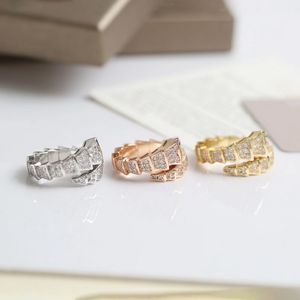 Europe America Designer Fashion Style Rings Lady Women Brass 18K Gold Engraved B Initials Settings Full Diamond Snake Serpent Viper Ring 3 Color