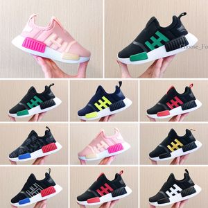 Top Quality NMD R1 Primeknit Runner Running Shoes For Kids OG Release Triple Black stylist Sport Sneakers Trainers 25-35
