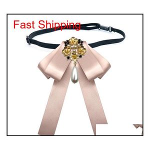 Wholesale Bow Tie Vintage Cameo Lady Head Diamod Ribbon Tassel Brooch Chic Girls Elegant Costume J qylriH dhseller2010