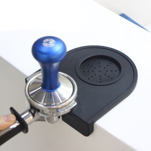 Kahve Tampers Mat 58mm Yivli Kahve Kurgunu Köşe Mat Pad Aracı Yapılan Kaymaz Gıda Güvenli Silikon C1030 ile Baristas Yapılan