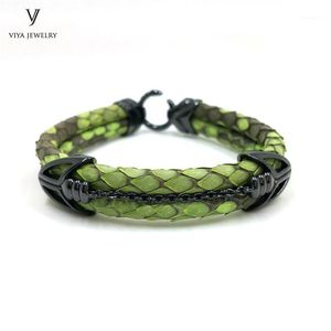 Charm-Armbänder, luxuriöses grünes Python-Männer-Lederarmband, schwarzer Pfeilverschluss für hochwertiges individuelles Geschenk1