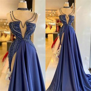 Royal Satin Evening Dresses Luxury Pärlor Kristaller Halter Ärmlös Mermaid Prom Klänningar Sexig Side Split Custom Made Formal Party Gown Chic