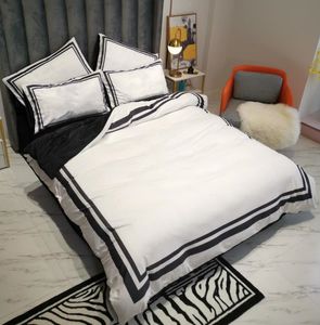 Fleece Fabric Woven Bedding Sets Queen Size Printed Quilt Cover Sets sale 2 Pillow Cases Bedding Sheet Duvet Cover