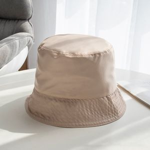 2021 Bucket Hat Mäns Kvinnor Universal Fashion Lämplig för Sport Beach Dad Fisherman Hat Ponytail Baseball Cap Hat 2021