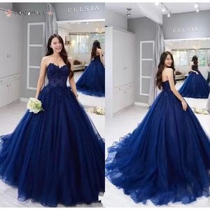 2022 Ny Strapless Boll Gown Prom Quinceanera Klänning Vintage Navy Blue Lace Applique Ball Klänning Formell Sweet Party Bridal Dresses BC2289 B0301