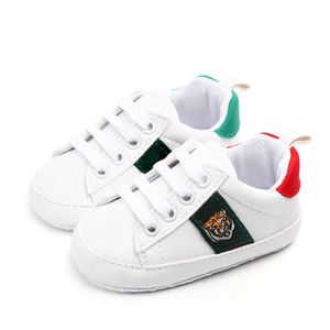 Baby pojkar flickor nyfödda skor första vandrare barn småbarn snörning pu sneakers prewalker vita skor45pu