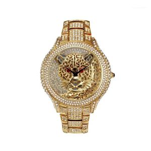 Wristwatches Womens Hip Hop Leopard Quartz Watch Vattentät Klockor Diamond Bling Iced Out 45.5mm Hög kvalitet1