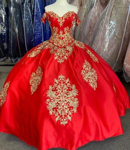 2021 Gold Embroidered Quinceanera Dresses Off The Shoulder Red Satin Beaded Lace-up Ball Gowns Dresses Formal Prom Sweet 16 Dress Long