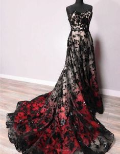 ヴィンテージ黒と赤のラインのイブニングドレス恋人ノースリーブの長いフォーマルイブニングガウングラデーションブリンレースアップリケプロムドレス2022