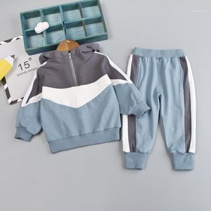 2020 nuovo Modo di Autunno Del Bambino Del Capretto Del Bambino Del Ragazzo 2PCS Outifit Set Con Cappuccio Foglia Stampa Maglione Cappotto Solido Pantaloni Gentelman vestiti Set1