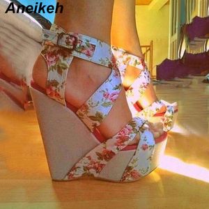 Aneikeh المرأة الأوتاد صنادل الصيف 2020 منصة جديدة صنادل الكعوب العالية أحذية الكاحل الشريط طباعة الأحذية السيدات الصنادل مضخات 1010