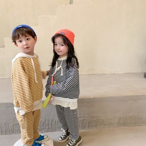 Autunno stile coreano bambini vestiti casual a righe set ragazzi ragazza felpe con cappuccio e pantaloni della tuta larghi a maniche lunghe 201127