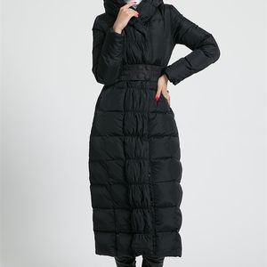 新しいレディースの冬のロングダウンジャケットフード付きベルトビッグサイズブラックネイビーブループラスサイズの肥厚アウターウェアコート201029