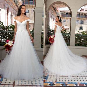 Kitty Chen 2021 Abiti da sposa con spalle scoperte Tulle in raso Una linea Abiti da sposa Bottoni Indietro Sweep Train Abito da sposa Abiti da sposa