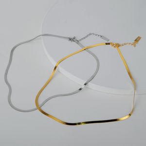 Silvology 925 Sterling Silber Flache Schlangenkette Halsreifen für Frauen Verbesserte Version Schlüsselbeinkette Halskette 925 Minimalistischer Schmuck Q0531