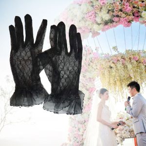 Bridal Gloves Lace Net Yarn Bridal Glovess sheer Wrist Length Finger Short Wedding Gloves