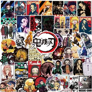 Pack anime demon slayer kimetsu nej yaiba klistermärken Vattentät PVC bagage gitarr motorcykel skateboard cool klistermärke leksaker LJ201019