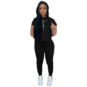 Novos ternos Jogger Faith Outfits Mulheres Conjunto de duas peças de manga curta com capuz T Shirt Sweatpants Matching Set Summer Tracksuits Running Sports Suit Bulk 6926