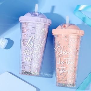 Stelle da 550 ml glitter Bottiglie d'acqua per agitazione Bollitore in plastica Cannuccia Bar Shake Cup Frutta con miscela di succo Mescolare portatile Grande capacità