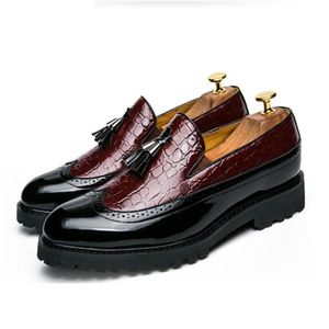 de grande porte 38- 47 Mens formais derrapante sapatos Fashion Business em sapatas de Luxo Homens Flats clássico Tassel Brogue Mans Calçado
