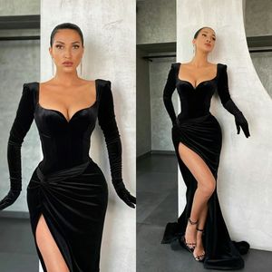 Black Mermaid Prom Dresses Velvet Plunging Neck High Side Split Arabic Evening Gowns Long Sleeve Robes Customize Formal Party Gown