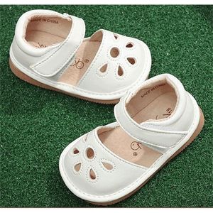 Kleine Mädchen quietschende Schuhquietscher 1–3 Jahre Kinder handgefertigte Frühlings-Sommersandalen Nina Sapatos lustige Babyschuhe 201113