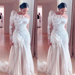 Immagine reale Plus Size Abito da sposa a sirena Una spalla Ruffles Appliqued Abiti da sposa in pizzo Custom Made Splendido SweepTrain Robes De Mari￩e