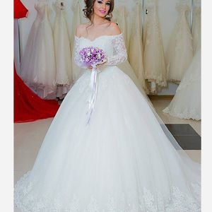 Bateau Ball Gown Bröllopsklänningar Strapless Appliqued Sequins Lace Bridal Gowns Custom Made Abiti Da Sposa