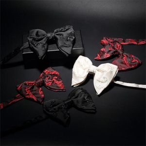 Schwarz Rot Weißer Bräutigam Fliege Für Männer Anzüge Mode Männer Formale Gelegenheit Formale Tragen Smoking Krawatten billig