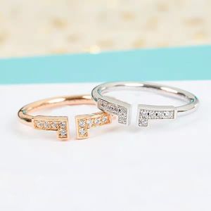 Kärleksring med stenar Bague par har stämpel rostfritt stål diamant för kvinnor lyx smycken gifta sig bröllop förlovningsringar sätter valentines dag gåva med låda