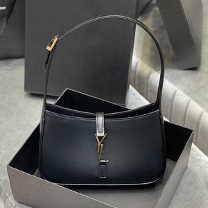 Cosmetic Bags Cases 2022 Top-quality Armpit Bags Classic Leather Designer Handbags for Ladies Shoulder Bags Baguette Multi-Color Fashion wholesale