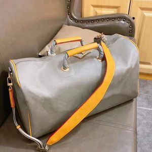 2022 Bag Laser Hand Luggage Travel Luxury Handbags Waterproof Duffel Duffle Men Bags Handbag Tote Boys Style Unisex Women Handbags Backpacks