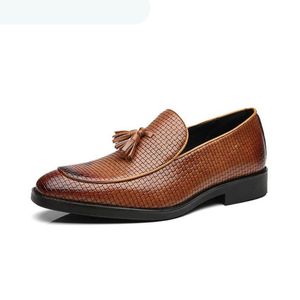 37-48 sapatos masculinos formais borla clássico mocassins homens escritório deslizamento em sapatas sapatos masculinos elegantes vestido de luxo mocassins casuais