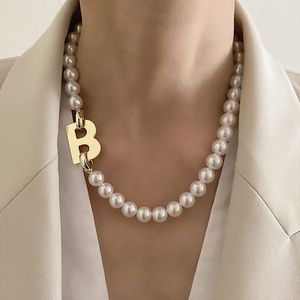 Aussage Brief Perle Choker Halskette für Frauen 2020 Neue Mode Schmuck Persönlichkeit Brief Perlen Anhänger Collares