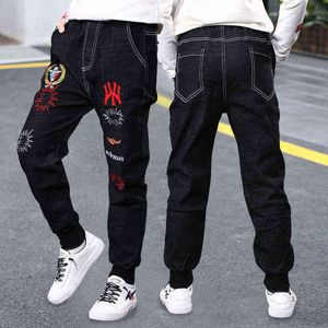 New Fashion Kid Boys Jeans Trousers Autumn Children Cartoon Embroidery Long Pants Teenage Black Denim Clothes 4 8 12 14 Years G1220