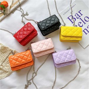 Backpacks Children Designer Handbag 2020 New Girl Princess Chain Messenger Bag Kids Fashion Metal Chain Single Shoulder Change Purse S443