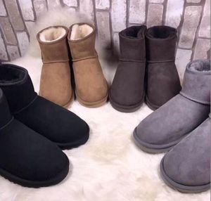 Klasik Tasarım U5854 Kadın Kısa Kar Botları Sıcak Boot Koyun Koyun Cowskin Hakiki Deri Peluş Çizmeler Toz Çanta Kartı Güzel Noel Hediyeleri