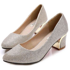 Cliff-Sandalen aus schwarzem und silbern glitzerndem Stoff, runder Kopf, eckige High Heels, große Hochzeitsschuhe, neuer Stil 220309