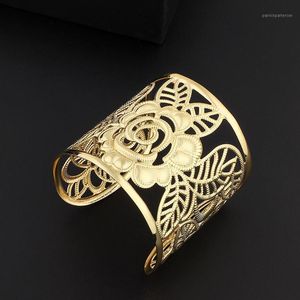 Bangle Hollow Wide Cuff Rose Flor pulseira pulseira para mulheres liga aberta grande feminina moda jóias accesorios mujer1